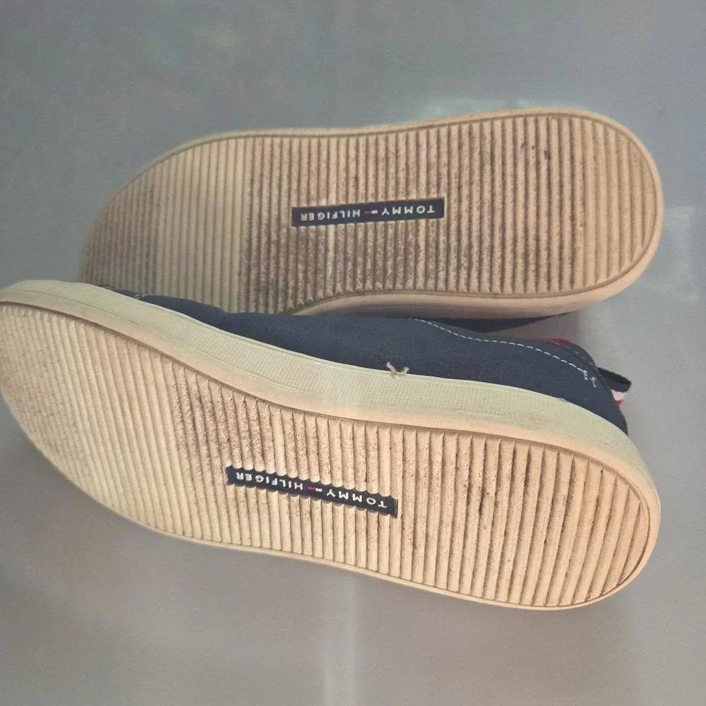 Tommy Hilfiger Youth Size 3‎ Sneakers Tennis Shoes Kids Shoes